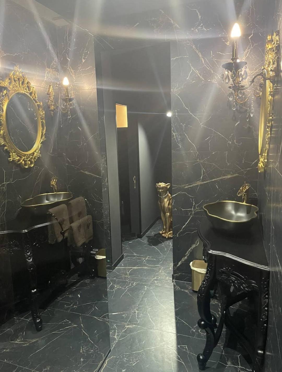 Nuit Romantique - Jacuzzi - Beziers - Romance Royale Exteriör bild